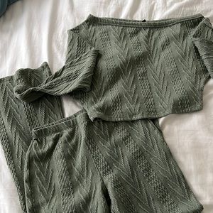Fashion Nova Soft Sweater Set (green)